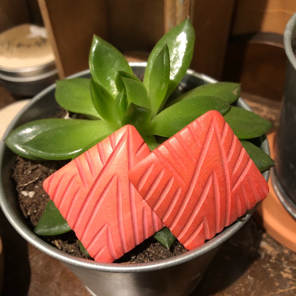 Vintage | Wooden Carved Coral Statement Earrings